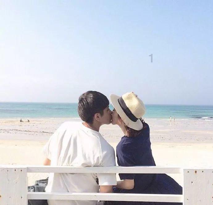 海口志愿者春运期间坚守岗位服务旅客